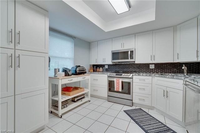 1960 Bald Eagle DR 204A, Naples, FL 34105