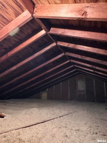 3135 W STARR Street, Peoria, IL 61605