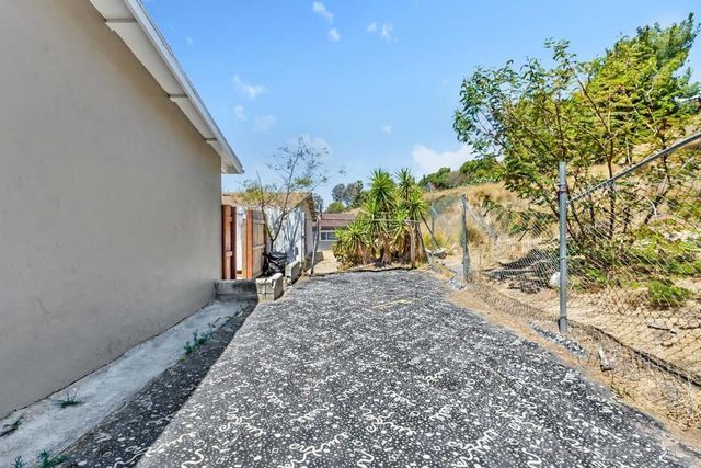 5920 Streamview Dr, San Diego, CA 92105