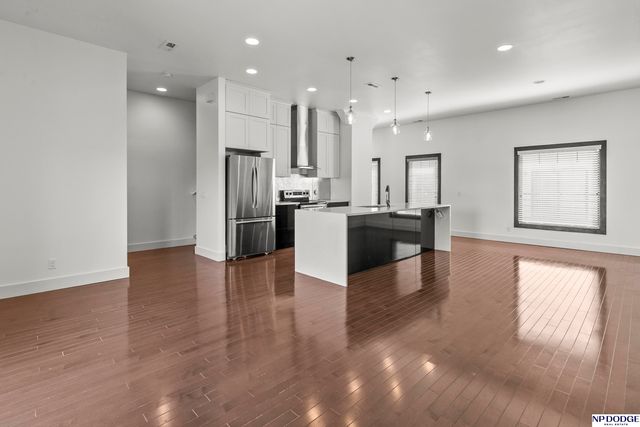 819 S 31 Street, Omaha, NE 68105