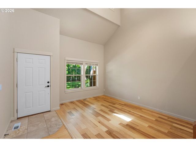 14927 Se CEDAR Ave, Milwaukie, OR 97267