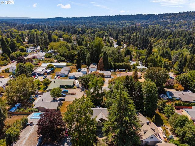 14927 Se CEDAR Ave, Milwaukie, OR 97267