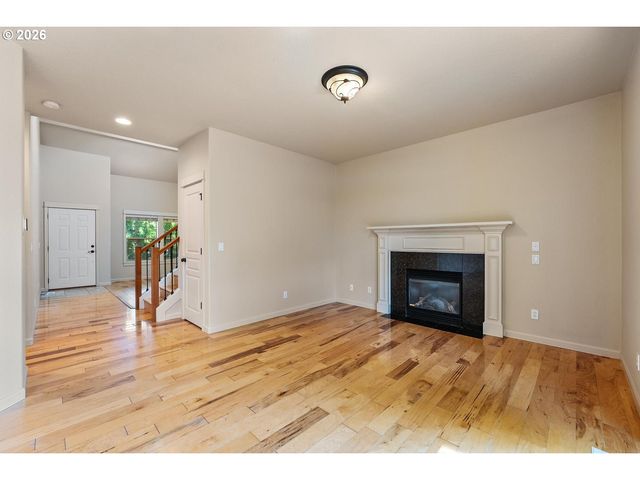 14927 Se CEDAR Ave, Milwaukie, OR 97267