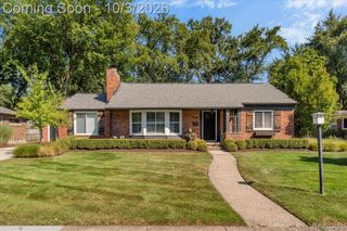 17234 Birwood Avenue, Beverly Hills, MI 48025