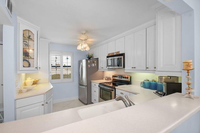 9940 S OCEAN Drive 1101, Jensen Beach, FL 34957