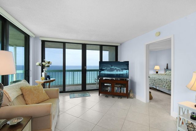 9940 S OCEAN Drive 1101, Jensen Beach, FL 34957