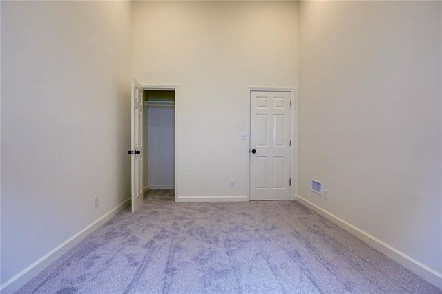 11420 E Simpson Avenue, Independence, MO 64054