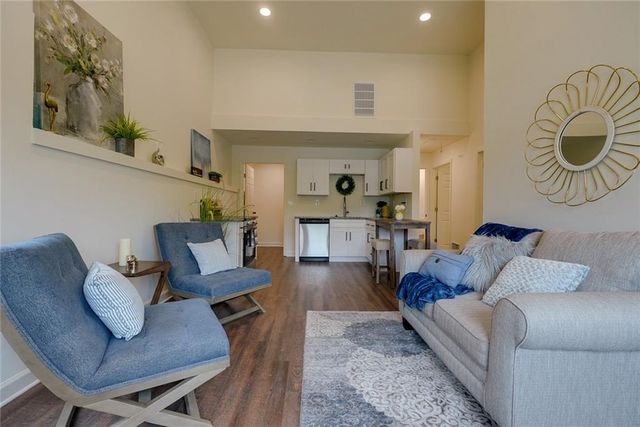 11420 E Simpson Avenue, Independence, MO 64054