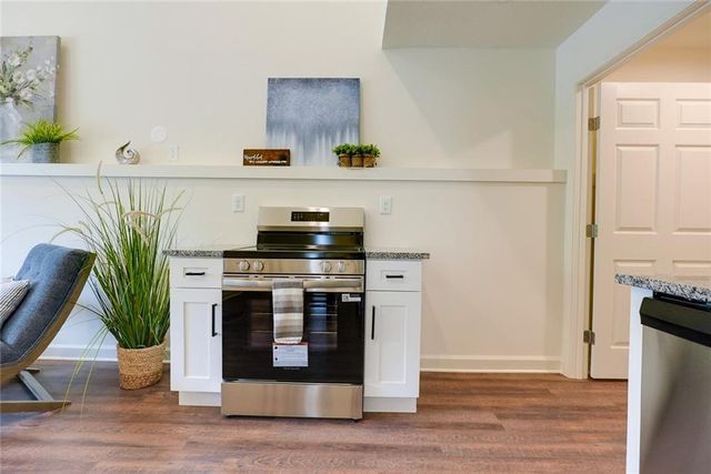 11420 E Simpson Avenue, Independence, MO 64054