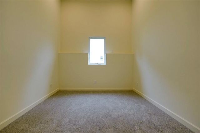 11420 E Simpson Avenue, Independence, MO 64054