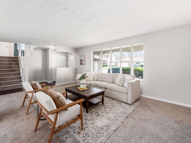 1638 Carrigallen Lane, Columbus, OH 43228