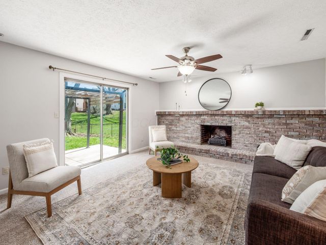 1638 Carrigallen Lane, Columbus, OH 43228