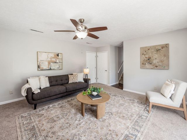 1638 Carrigallen Lane, Columbus, OH 43228