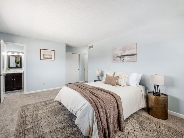 1638 Carrigallen Lane, Columbus, OH 43228