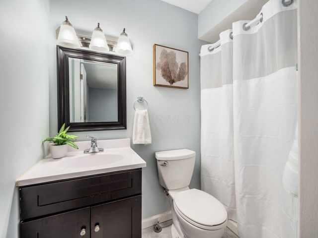 1638 Carrigallen Lane, Columbus, OH 43228