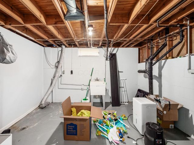 1638 Carrigallen Lane, Columbus, OH 43228