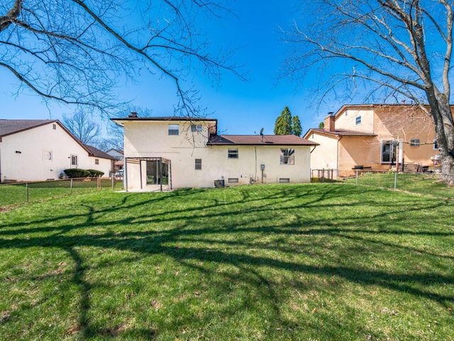 1638 Carrigallen Lane, Columbus, OH 43228