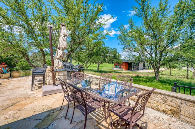 604 Fault Line DR, Horseshoe Bay, TX 78657