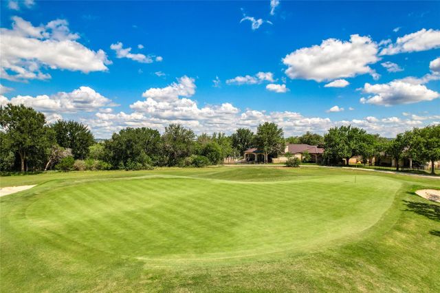 604 Fault Line DR, Horseshoe Bay, TX 78657