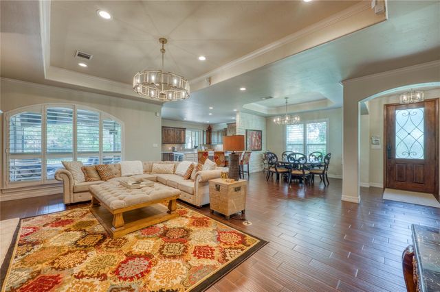 604 Fault Line DR, Horseshoe Bay, TX 78657