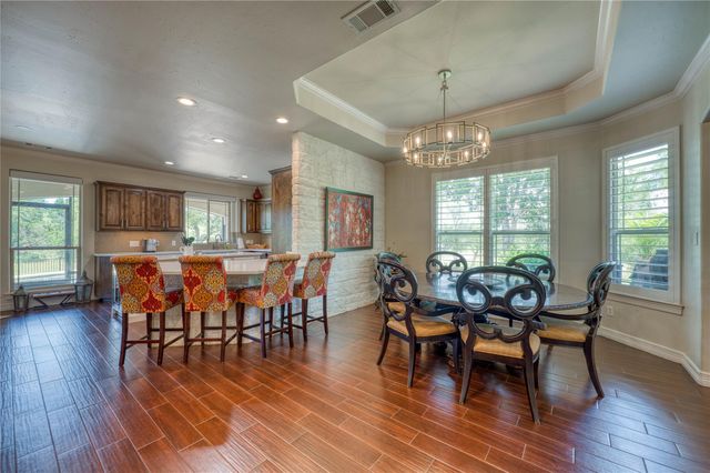 604 Fault Line DR, Horseshoe Bay, TX 78657