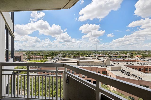 15 Greenway Plaza 11A, Houston, TX 77046