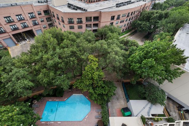15 Greenway Plaza 11A, Houston, TX 77046