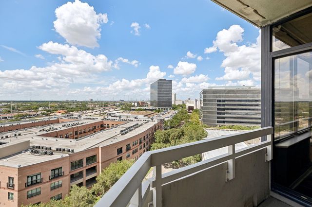 15 Greenway Plaza 11A, Houston, TX 77046