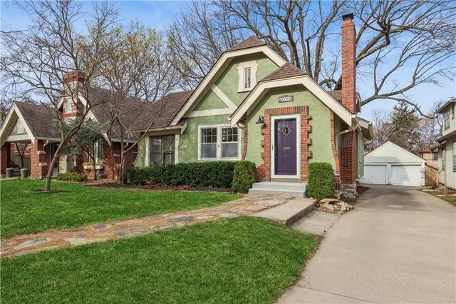 7148 Oak Street, Kansas City, MO 64114