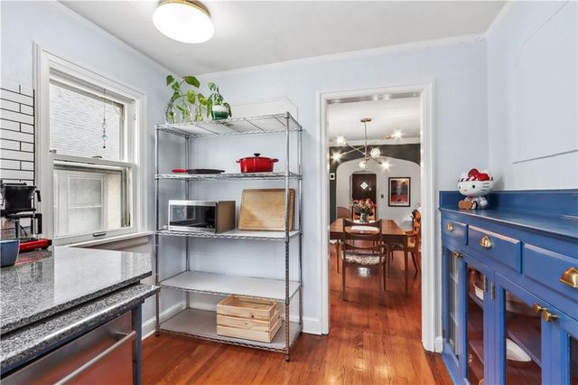 7148 Oak Street, Kansas City, MO 64114