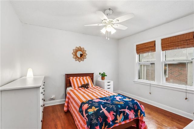 7148 Oak Street, Kansas City, MO 64114