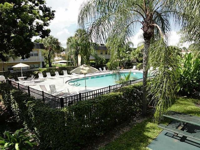 5186 NE 6th Avenue 707, Oakland Park, FL 33334