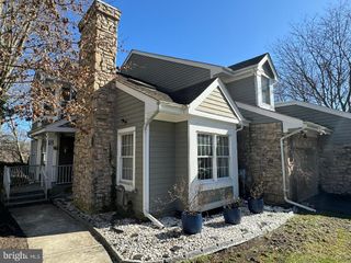 18 E COUNTRYSIDE DRIVE DR, Princeton, NJ 08540