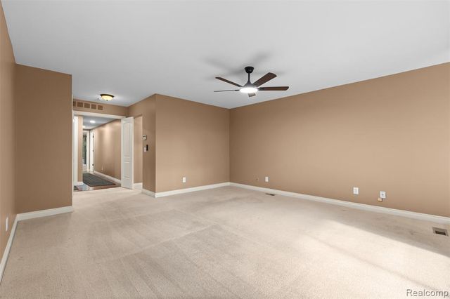 6471 Maple Hills Drive, Bloomfield Hills, MI 48301