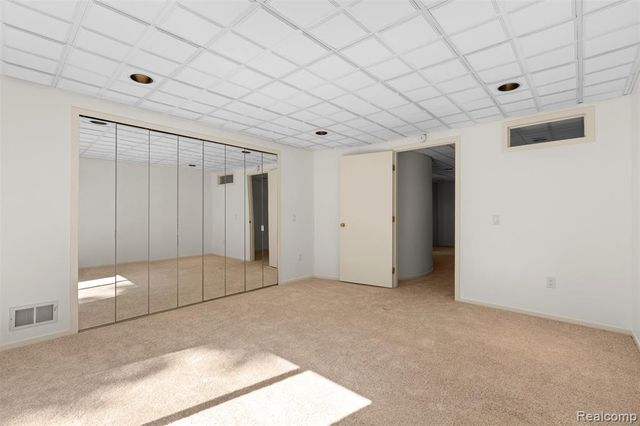6471 Maple Hills Drive, Bloomfield Hills, MI 48301