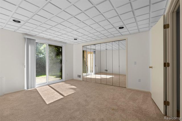 6471 Maple Hills Drive, Bloomfield Hills, MI 48301