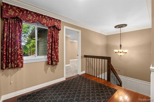 6471 Maple Hills Drive, Bloomfield Hills, MI 48301