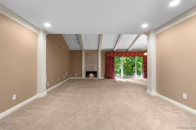 6471 Maple Hills Drive, Bloomfield Hills, MI 48301