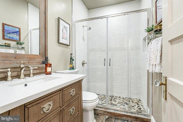 904 HANOVER ST, Fredericksburg, VA 22401