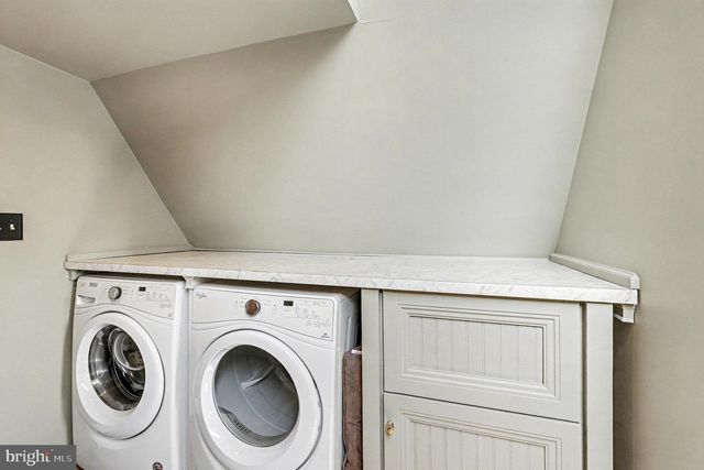 904 HANOVER ST, Fredericksburg, VA 22401