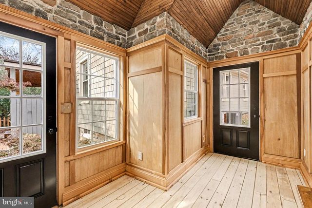 904 HANOVER ST, Fredericksburg, VA 22401