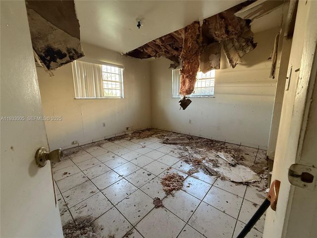 830 SW 72nd Ave, Miami, FL 33144