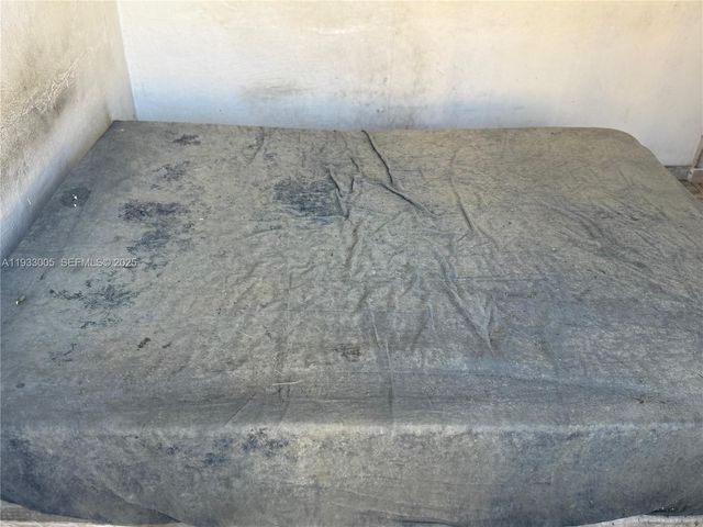 830 SW 72nd Ave, Miami, FL 33144