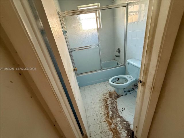 830 SW 72nd Ave, Miami, FL 33144