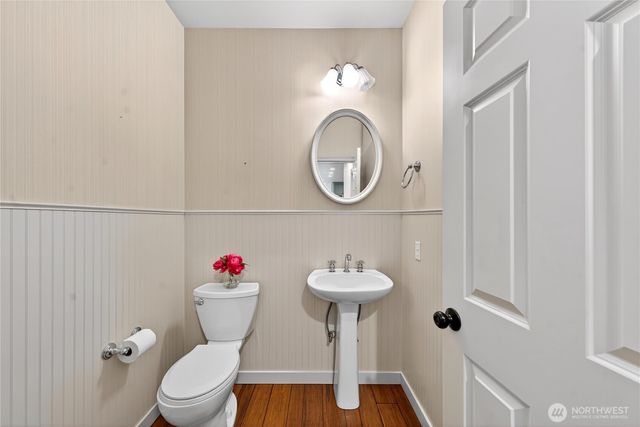 2205 215th Avenue E, Lake Tapps, WA 98391