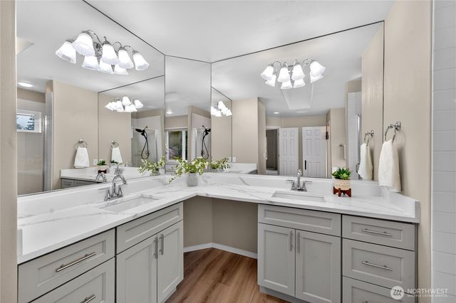 2205 215th Avenue E, Lake Tapps, WA 98391