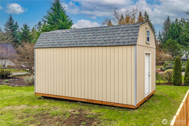 2205 215th Avenue E, Lake Tapps, WA 98391