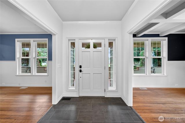 2205 215th Avenue E, Lake Tapps, WA 98391