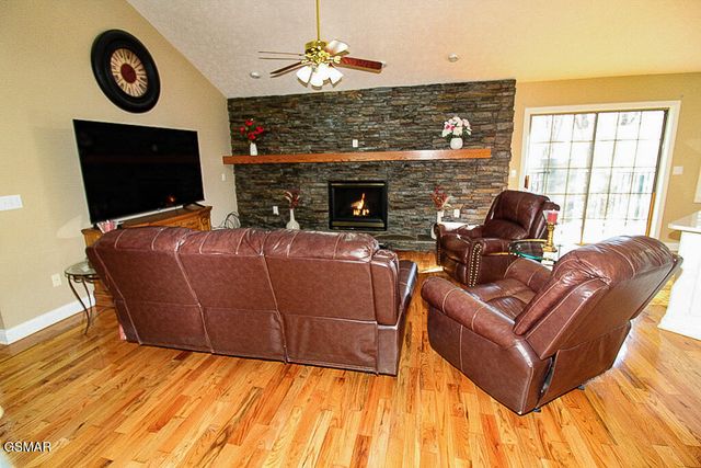 316 Saddleback Way, Sevierville, TN 37862