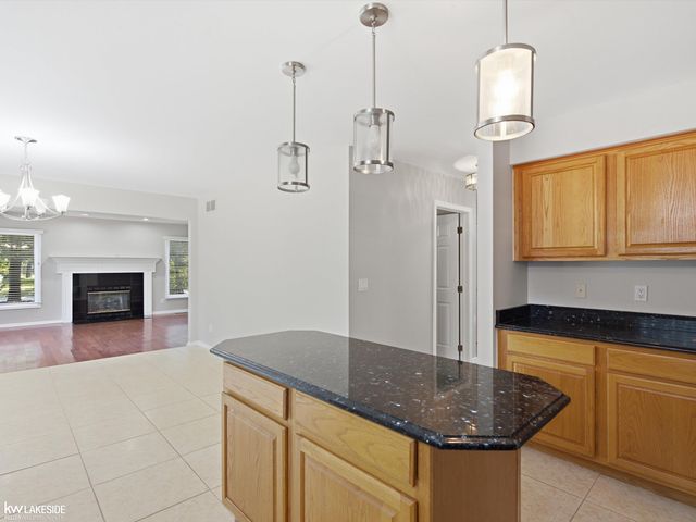 1026 Covington Place Drive, Rochester Hills, MI 48309